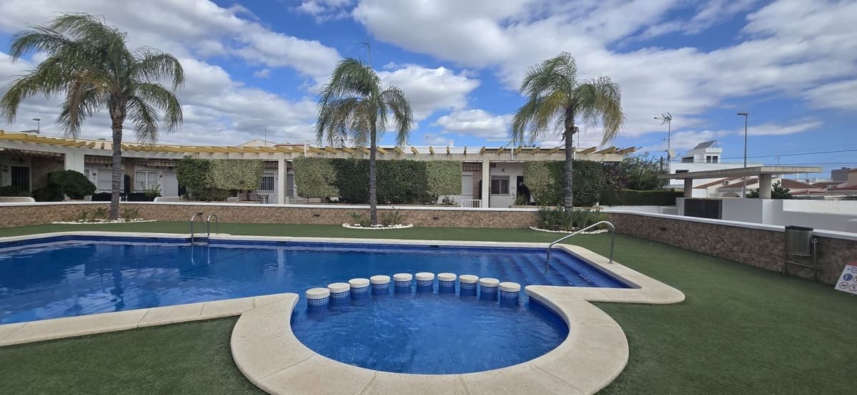 2 makuuhuone Huoneisto myytävänä paikassa Pilar de la Horadada - 229 900 € (Ref: 9269334)