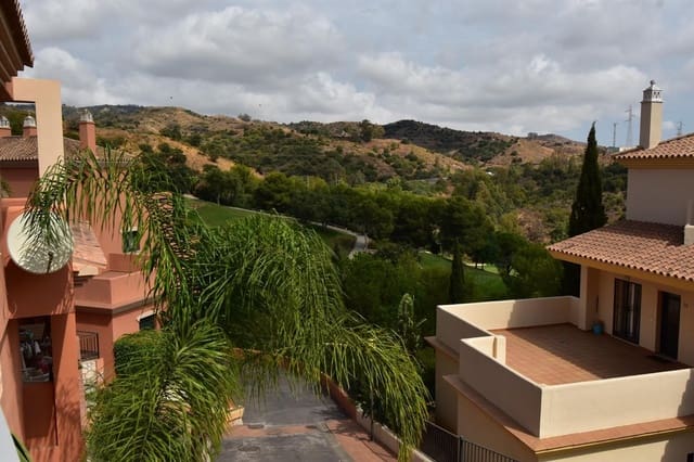 2 soveværelse Lejlighed til salg i Elviria, Marbella med swimmingpool garage - € 339.000 (Ref: 9272344)