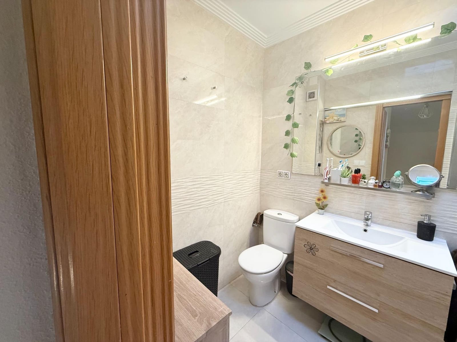 3 sypialnia Dom blizniak na sprzedaż w Torrevieja z basenem - 215 000 € (Ref: 9272349)