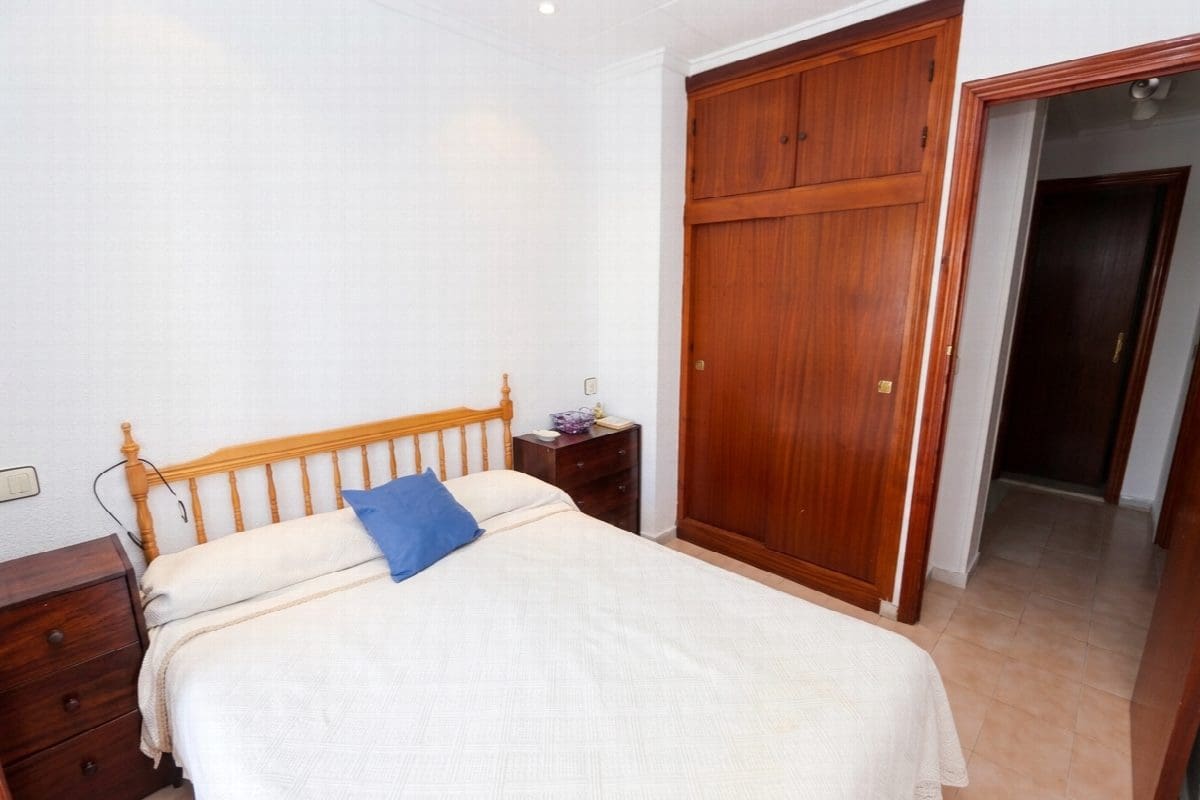 3 bedroom Villa for sale in Pilar de la Horadada - € 269,000 (Ref: 9272357)