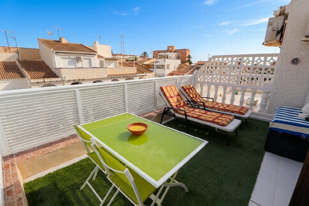 3 bedroom Villa for sale in Pilar de la Horadada - € 269,000 (Ref: 9272357)