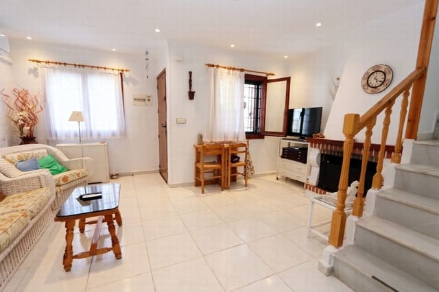 Casa de 3 habitaciones en Mil Palmeras, Pilar de la Horadada en venta - 269.000 € (Ref: 9272357)