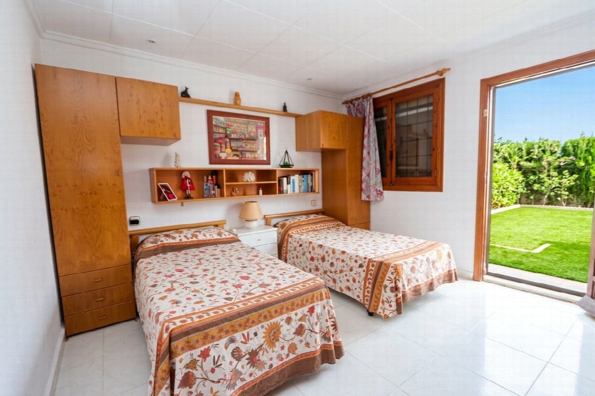 3 bedroom Villa for sale in Pilar de la Horadada - € 269,000 (Ref: 9272357)