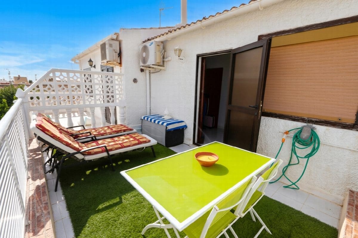 3 bedroom Villa for sale in Pilar de la Horadada - € 269,000 (Ref: 9272357)