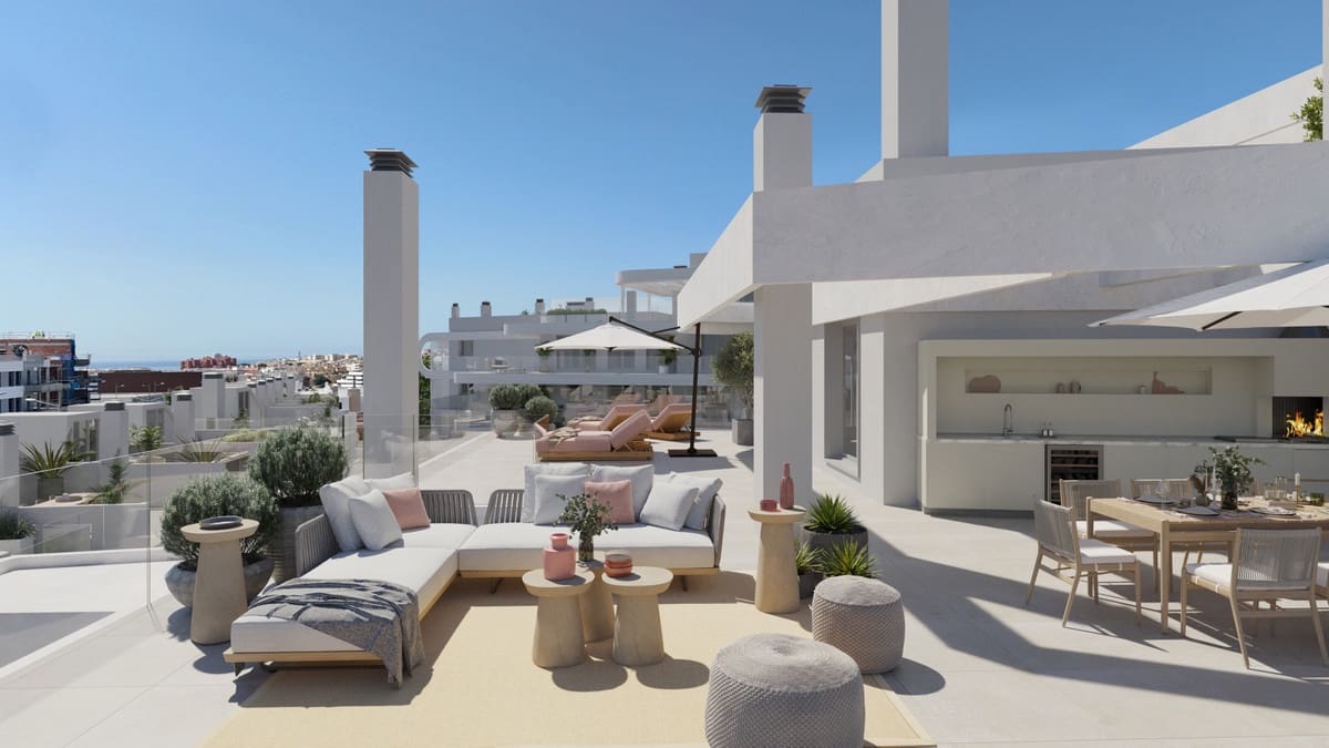 2 bedroom Apartment for sale in Estepona with pool - € 450,000 (Ref: 9276192)