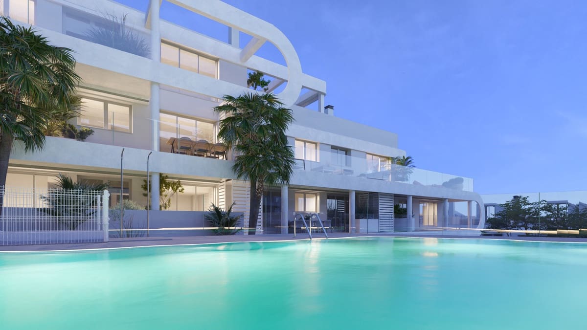 2 bedroom Apartment for sale in Estepona with pool - € 450,000 (Ref: 9276192)