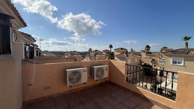2 bedroom Townhouse for sale in Punta Prima, Torrevieja with pool - € 195,000 (Ref: 9276195)