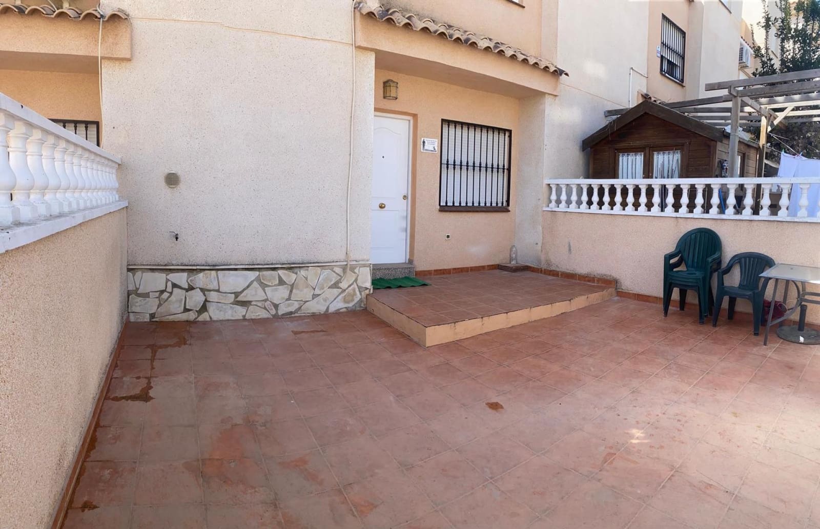 2 bedroom Townhouse for sale in Torrevieja with pool - € 195,000 (Ref: 9276195)