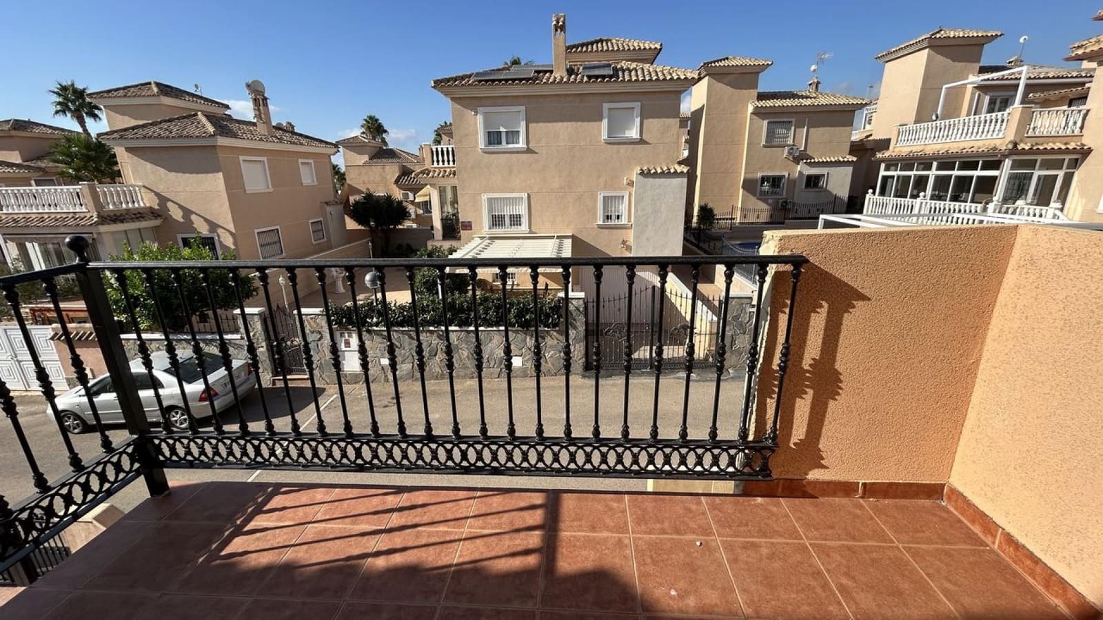 2 bedroom Townhouse for sale in Torrevieja with pool - € 195,000 (Ref: 9276195)