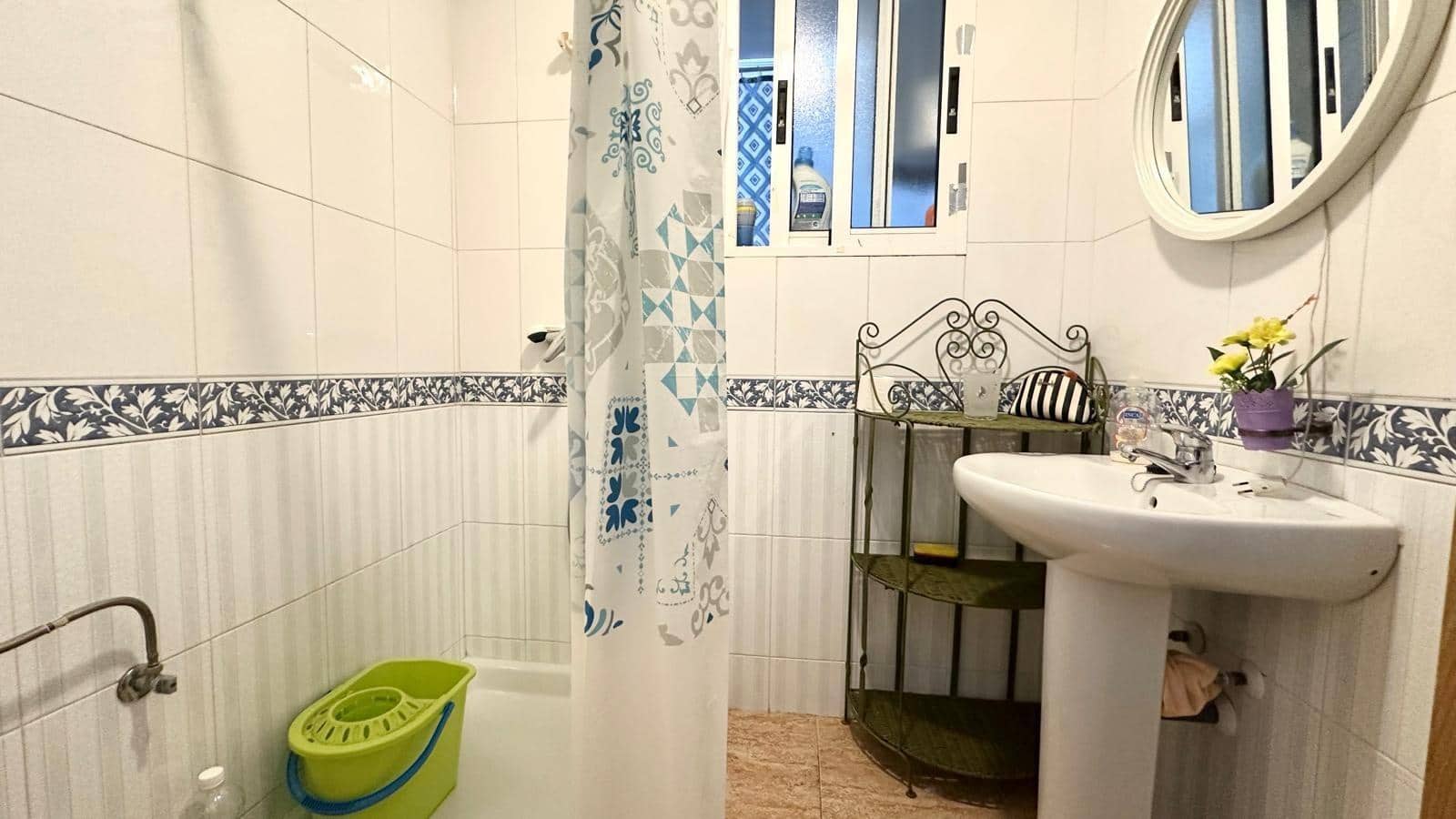 2 makuuhuone Huoneisto myytävänä paikassa Torrevieja mukana uima-altaan - 165 000 € (Ref: 9276202)