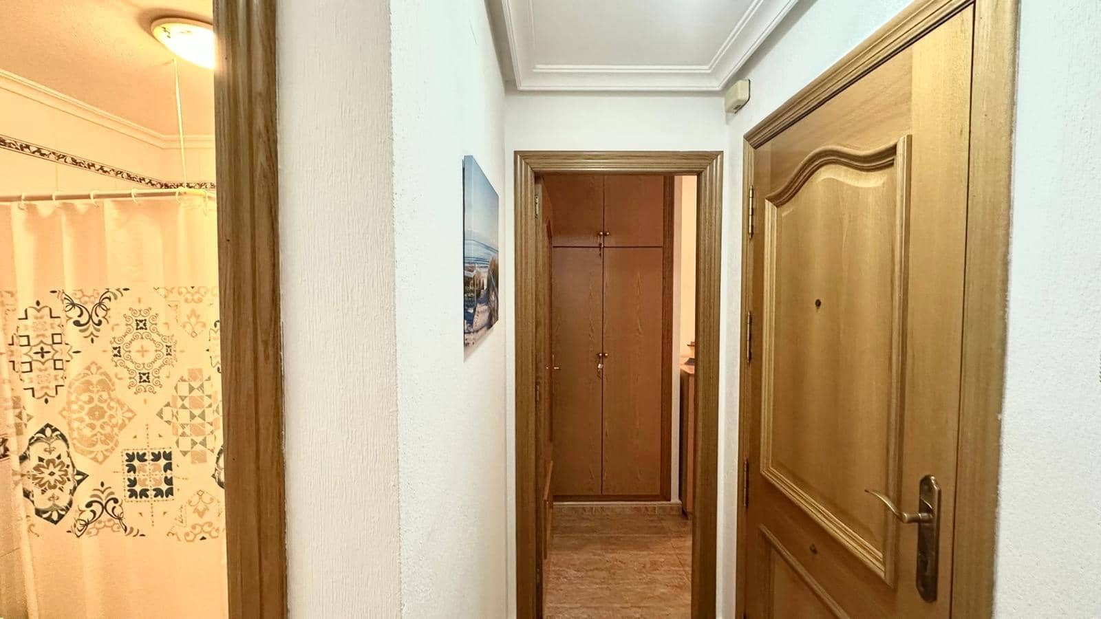 2 makuuhuone Huoneisto myytävänä paikassa Torrevieja mukana uima-altaan - 165 000 € (Ref: 9276202)