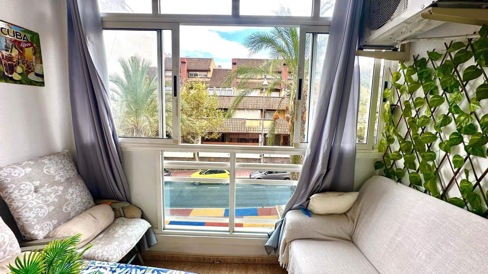 2 makuuhuone Huoneisto myytävänä paikassa Torrevieja mukana uima-altaan - 165 000 € (Ref: 9276202)