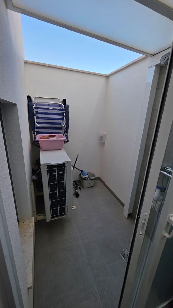 3 makuuhuone Omakotitalo myytävänä paikassa Guardamar del Segura mukana uima-altaan - 449 000 € (Ref: 9276203)