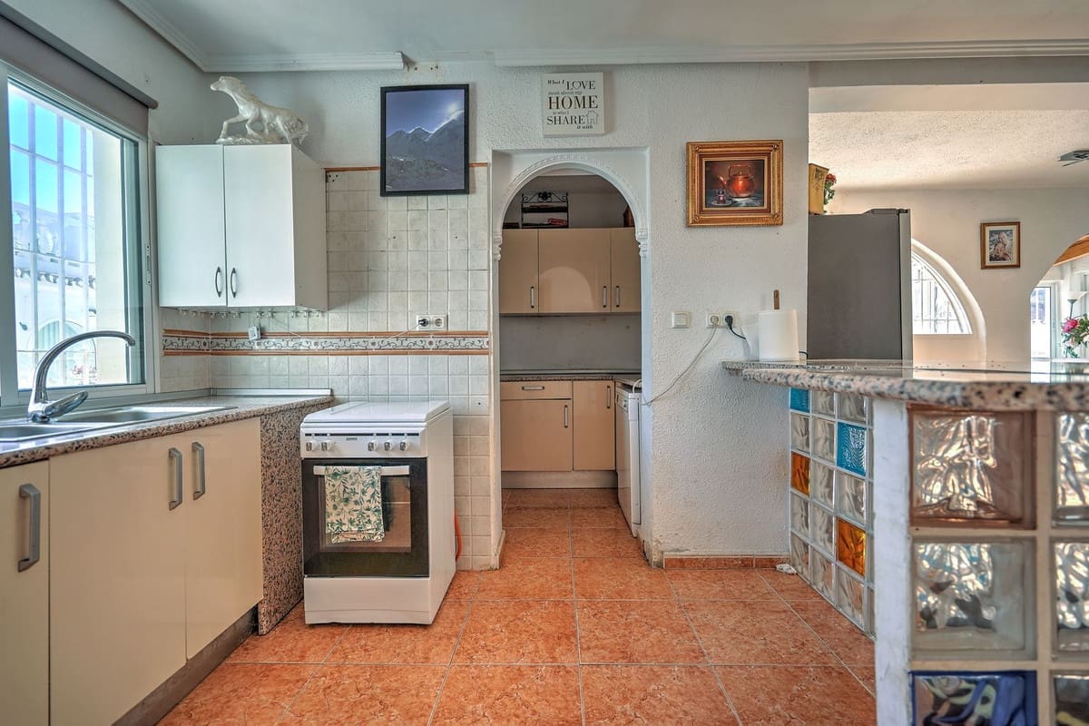 2 soverom Villa til salgs i El Faro - € 399 995 (Ref: 9276214)