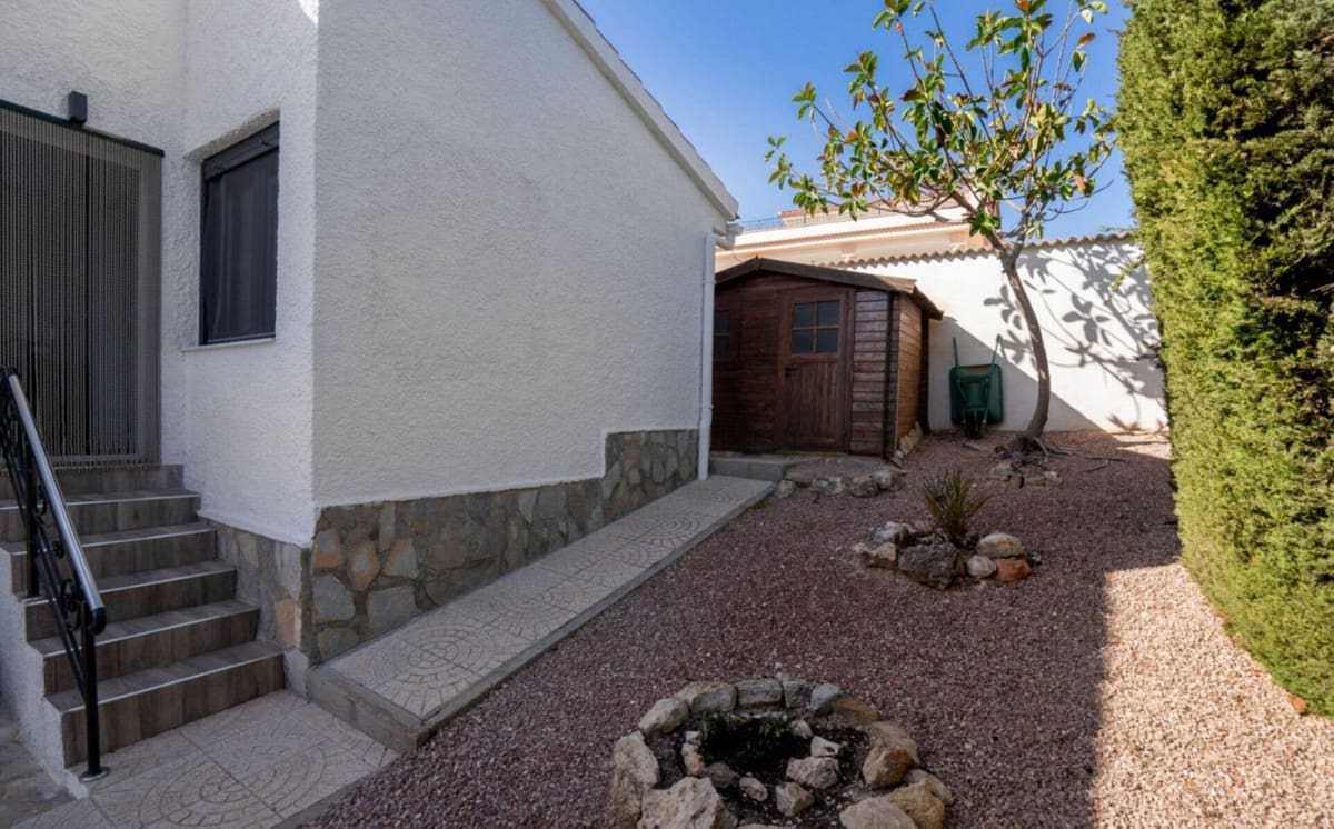 5 chambre Villa/Maison à vendre à Ciudad Quesada avec piscine garage - 695 000 € (Ref: 9276216)