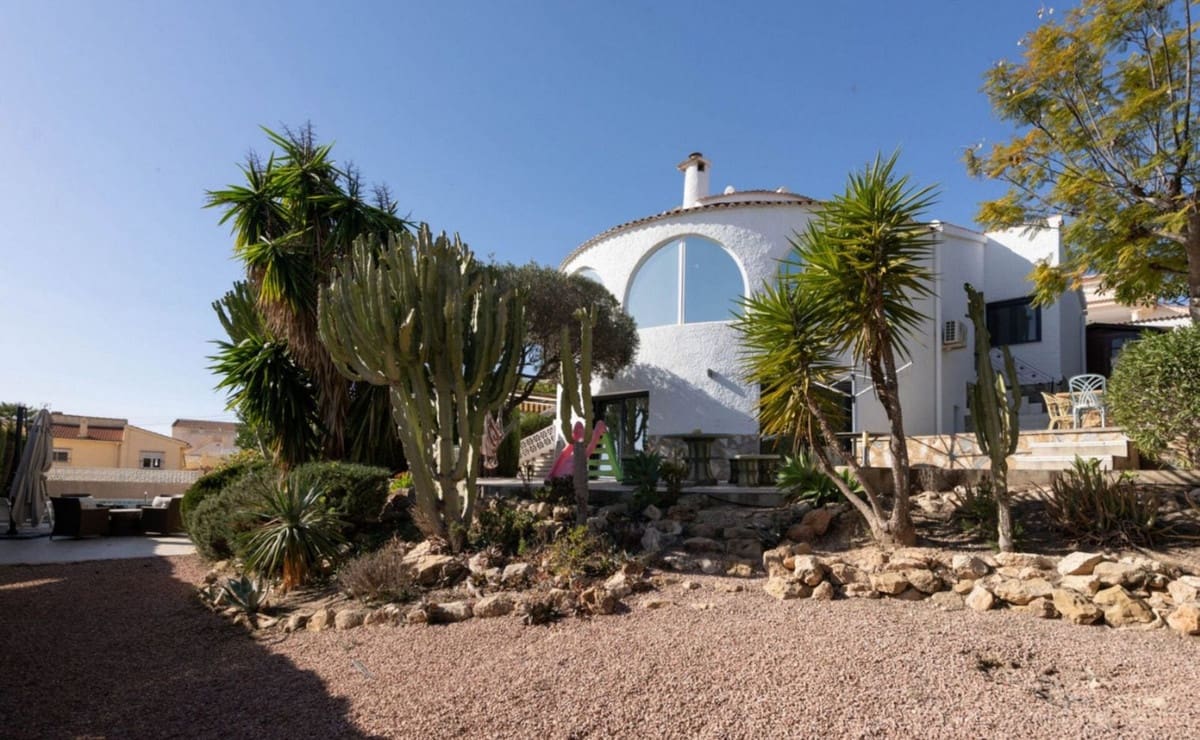 5 chambre Villa/Maison à vendre à Ciudad Quesada avec piscine garage - 695 000 € (Ref: 9276216)