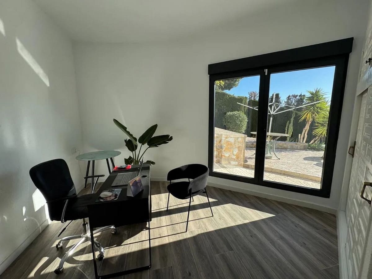 5 chambre Villa/Maison à vendre à Ciudad Quesada avec piscine garage - 695 000 € (Ref: 9276216)