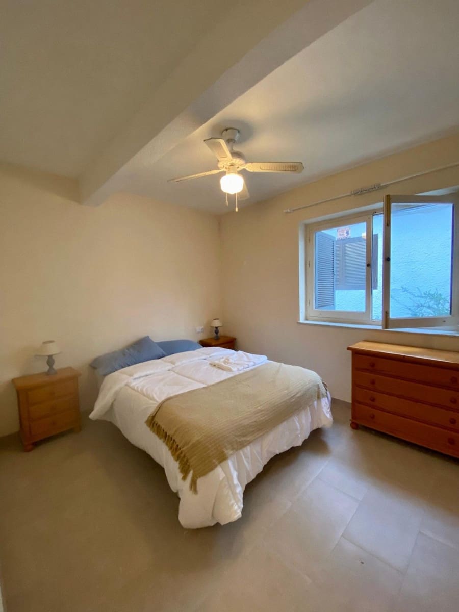 Apartamento de 2 habitaciones en Cabo Roig en venta con piscina garaje - 275.000 € (Ref: 9282031)