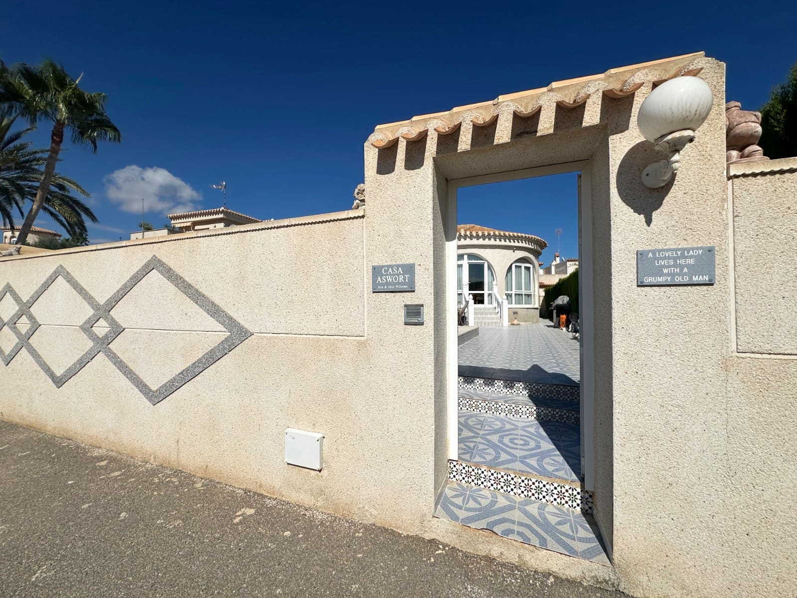 3 bedroom Villa for sale in Orihuela Costa with pool garage - € 420,000 (Ref: 9285546)