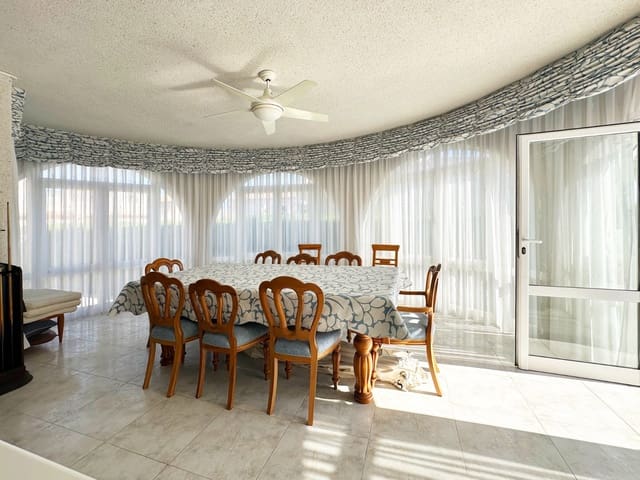 3 Zimmer Villa zu verkaufen in Orihuela Costa, Orihuela mit Pool Garage - 420.000 € (Ref: 9285546)