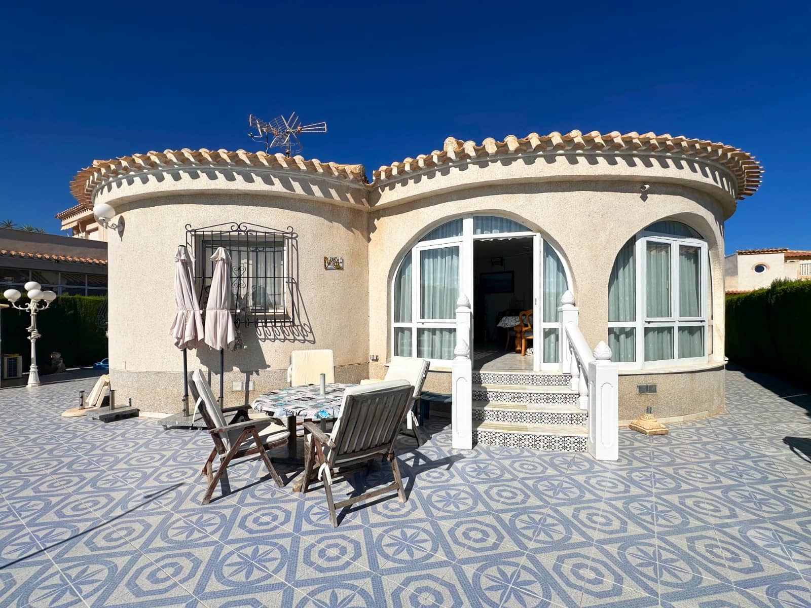 3 bedroom Villa for sale in Orihuela Costa with pool garage - € 420,000 (Ref: 9285546)
