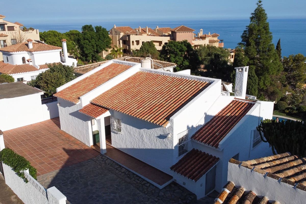 6 soverom Villa til salgs i Benalmadena med garasje - € 995 000 (Ref: 9285551)