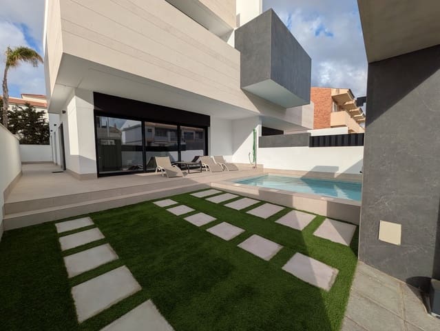 3 quarto Bungalow para venda em Pilar de la Horadada ciudad, Pilar de la Horadada - 350 000 € (Ref: 9297244)