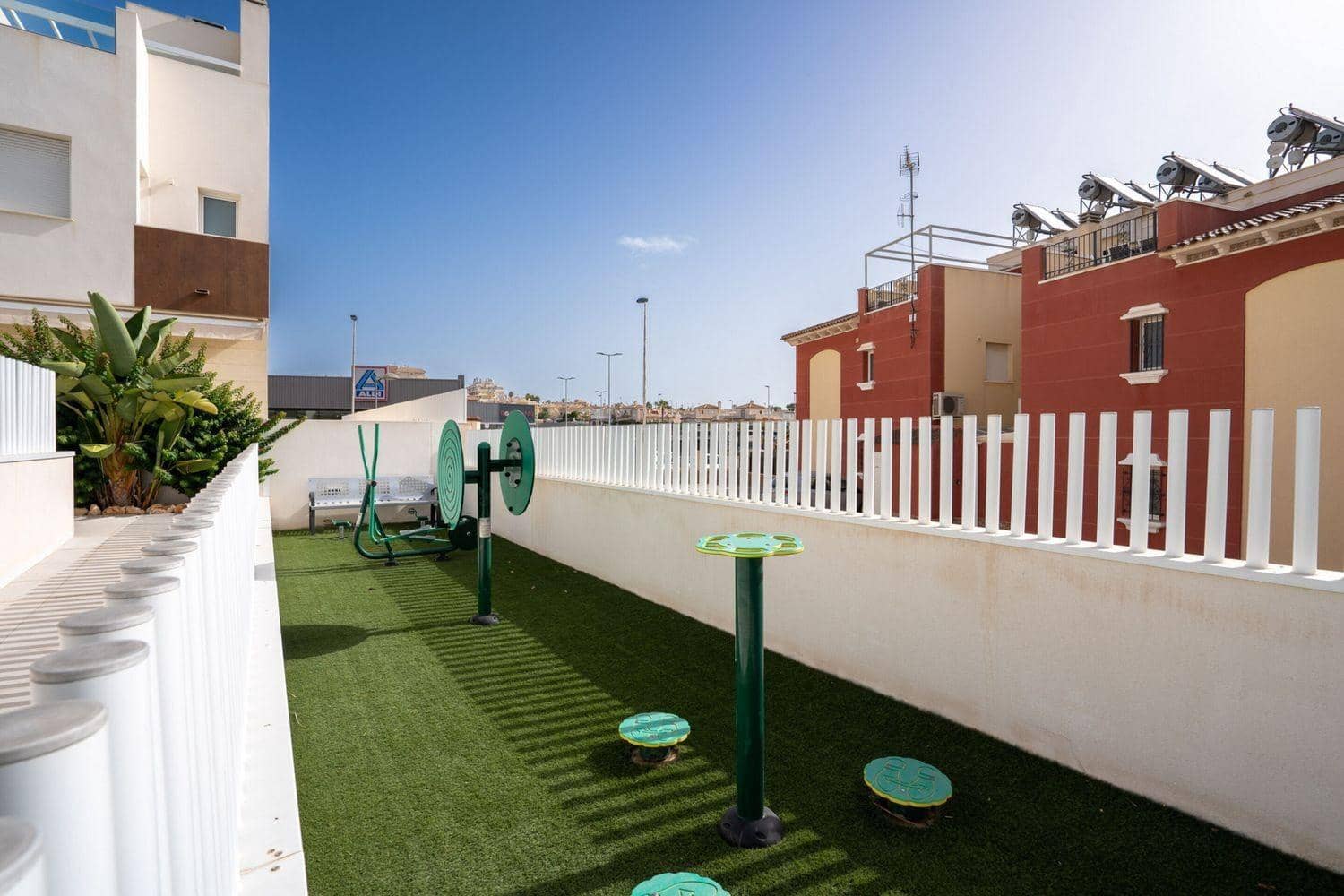 2 camera da letto Casa in vendita in Torrevieja con piscina - 365.000 € (Rif: 9297250)