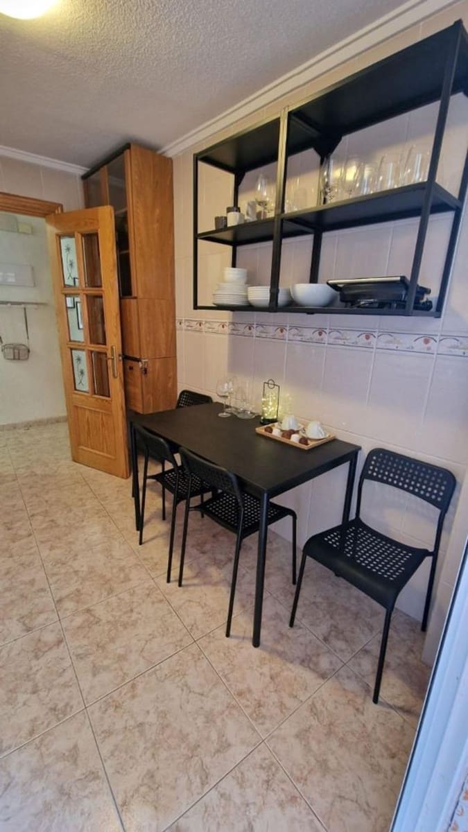 3 soveværelse Lejlighed til salg i Torrevieja - € 195.000 (Ref: 9297251)