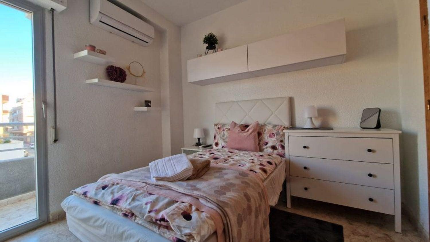 3 soveværelse Lejlighed til salg i Torrevieja - € 195.000 (Ref: 9297251)