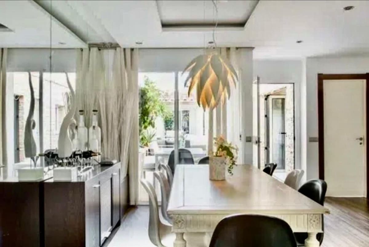 5 soveværelse Semi-Rækkehus til salg i Marbella med swimmingpool - € 720.000 (Ref: 9300931)