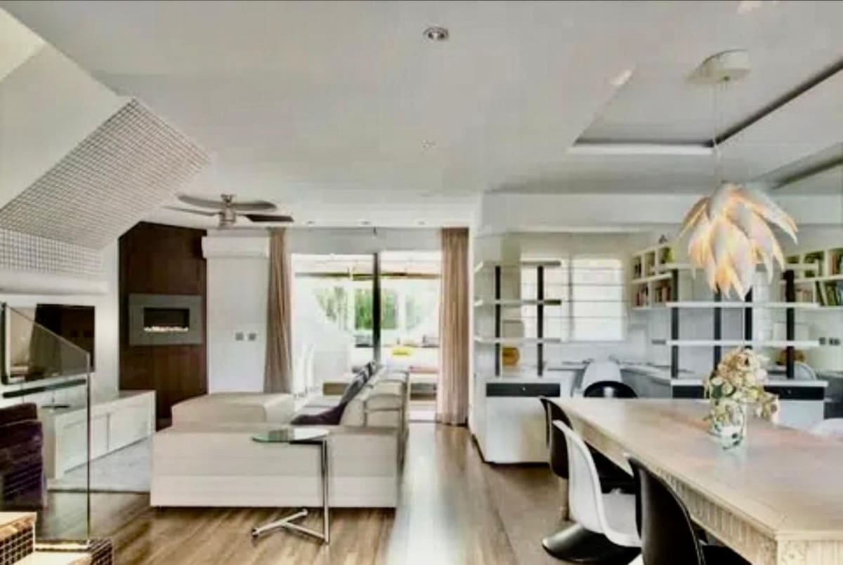 5 soveværelse Semi-Rækkehus til salg i Marbella med swimmingpool - € 720.000 (Ref: 9300931)