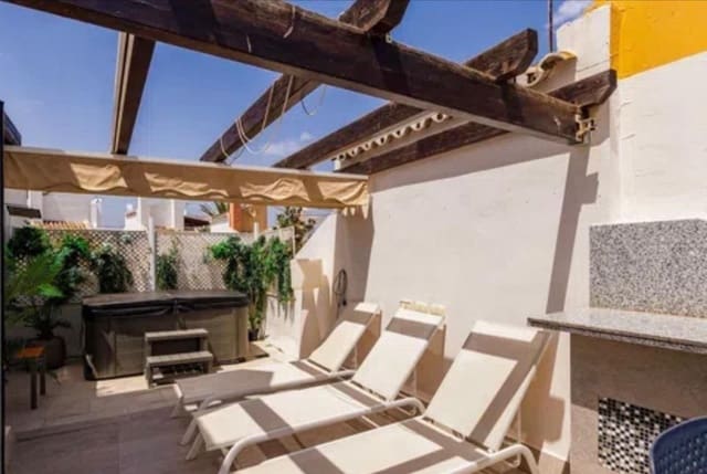 5 chambre Villa/Maison Semi-Mitoyenne à vendre à Marbella avec piscine - 720 000 € (Ref: 9300931)