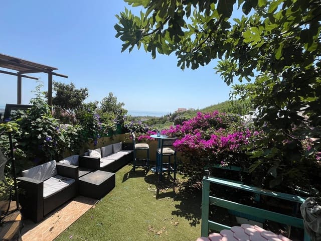 4 chambre Maison de Ville à vendre à Manilva Pueblo, Manilva - 329 000 € (Ref: 9300933)