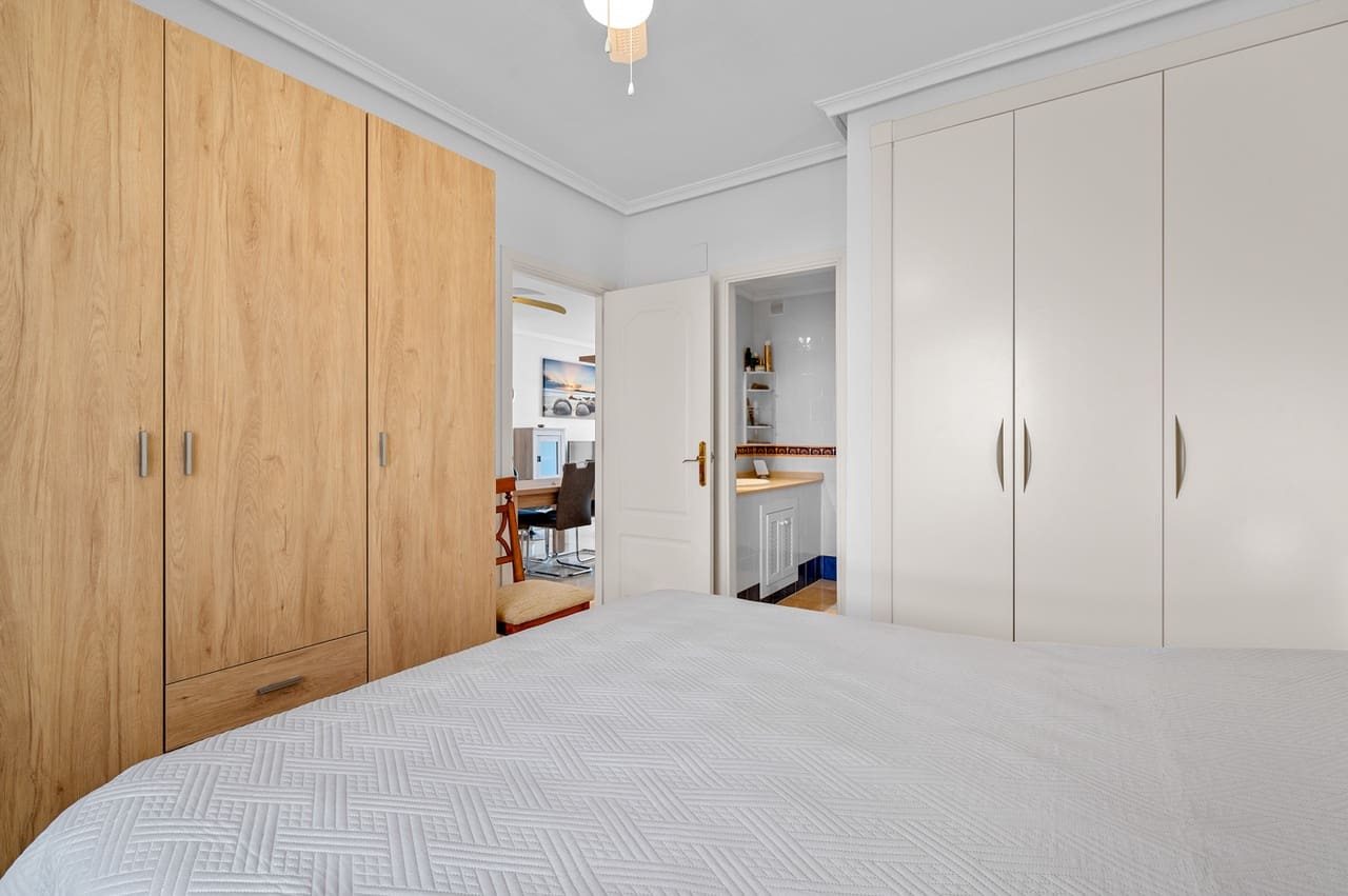 2 soverom Leilighet til salgs i Playa Flamenca med garasje - € 189 000 (Ref: 9303348)