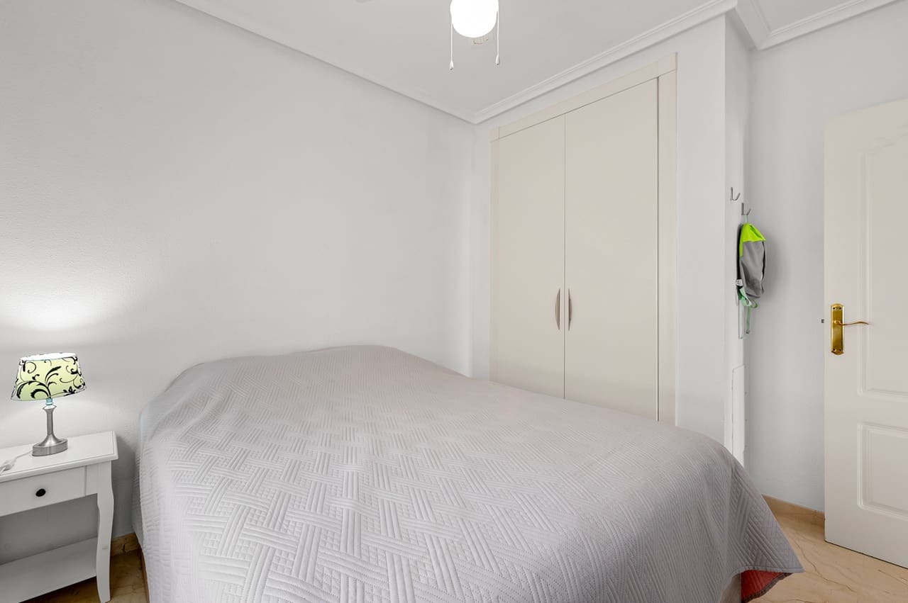 2 soverom Leilighet til salgs i Playa Flamenca med garasje - € 189 000 (Ref: 9303348)