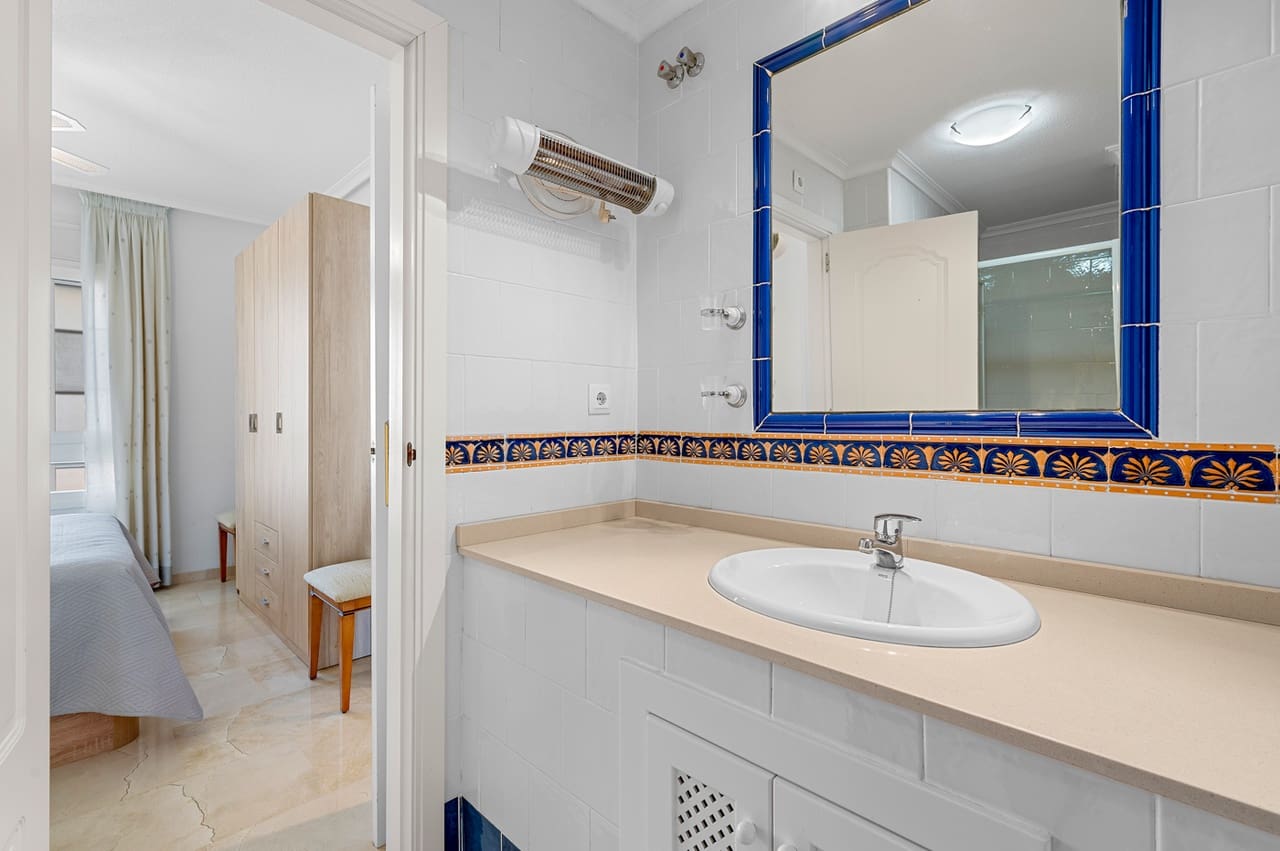 2 soverom Leilighet til salgs i Playa Flamenca med garasje - € 189 000 (Ref: 9303348)