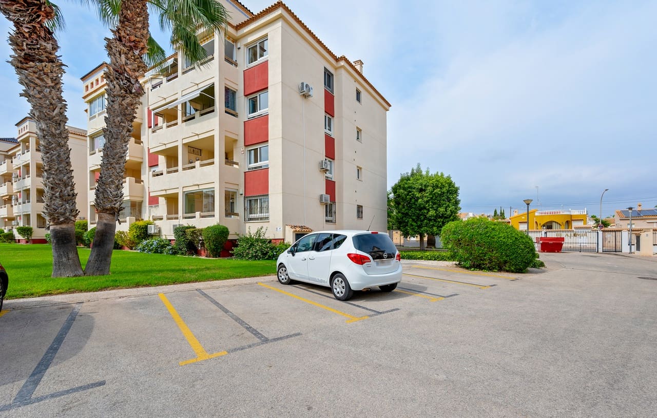 2 soverom Leilighet til salgs i Playa Flamenca med garasje - € 189 000 (Ref: 9303348)