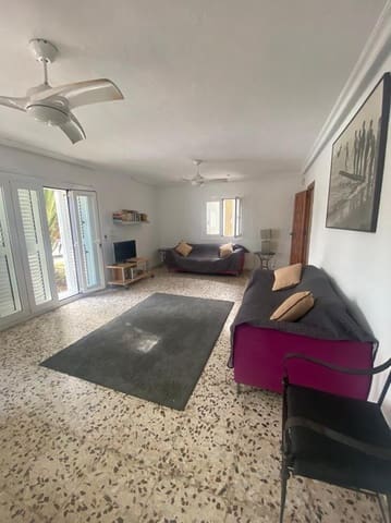 5 Zimmer Villa zu verkaufen in Los Balcones mit Pool Garage - 350.000 € (Ref: 9303349)