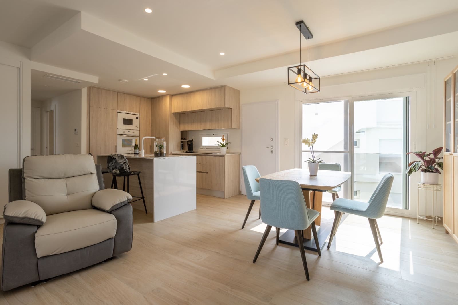 Apartamento de 2 habitaciones en Orihuela Costa en venta con piscina - 299.500 € (Ref: 9308421)