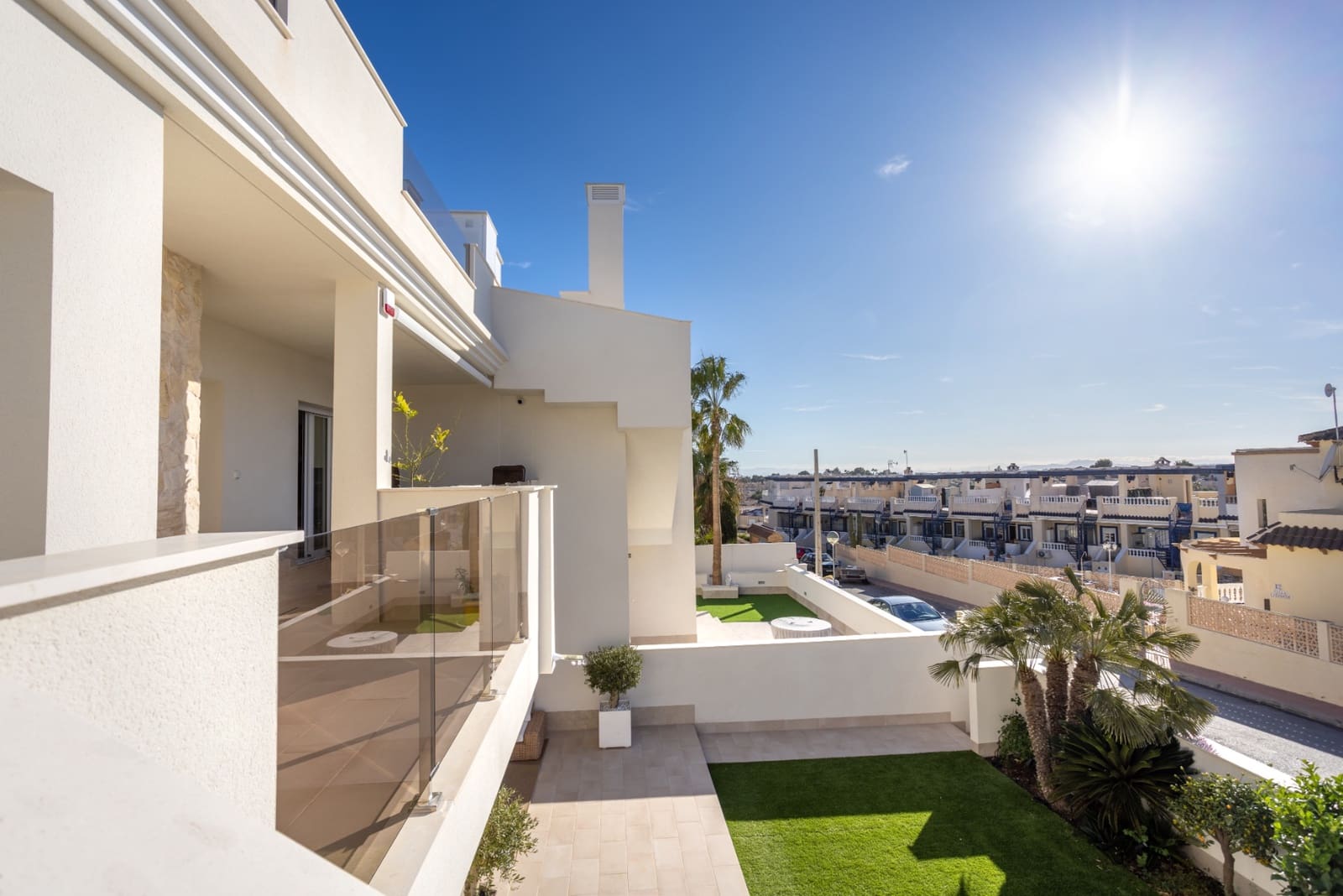 Apartamento de 2 habitaciones en Orihuela Costa en venta con piscina - 299.500 € (Ref: 9308421)