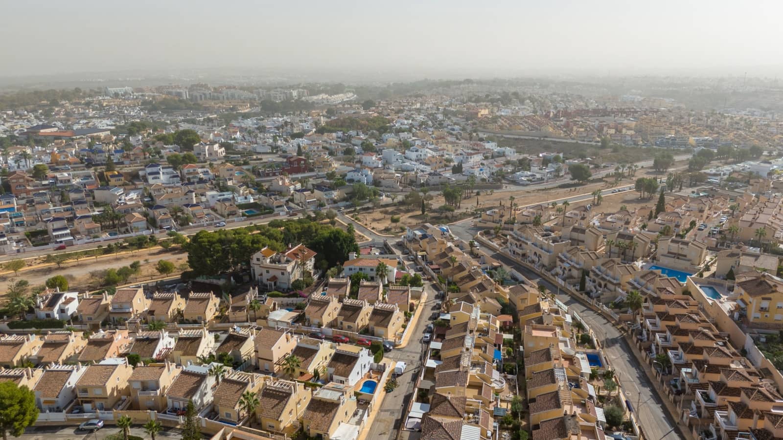 Apartamento de 2 habitaciones en Orihuela Costa en venta con piscina - 299.500 € (Ref: 9308421)