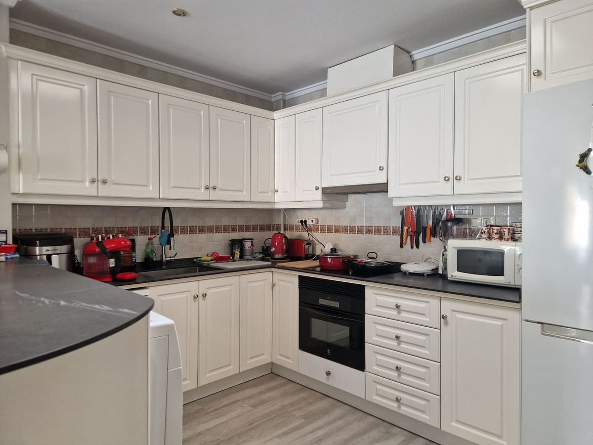 3 chambre Bungalow à vendre à Torrevieja avec piscine garage - 188 000 € (Ref: 9310759)