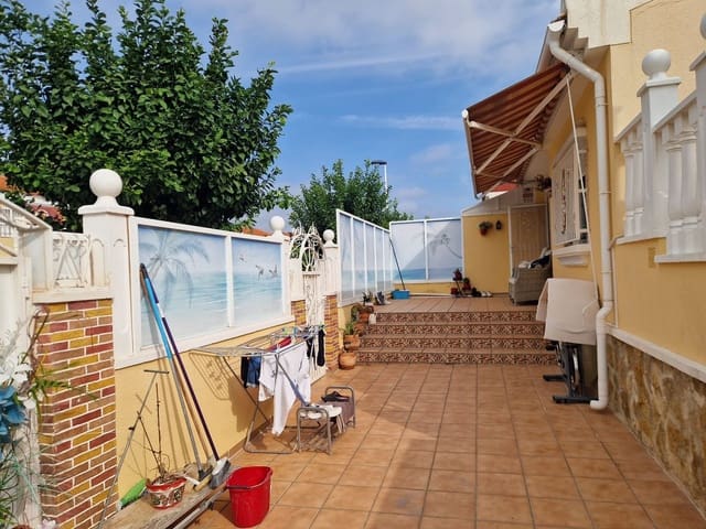 3 chambre Bungalow à vendre à El Chaparral - La Siesta - La Torreta, Torrevieja avec piscine garage - 188 000 € (Ref: 9310759)