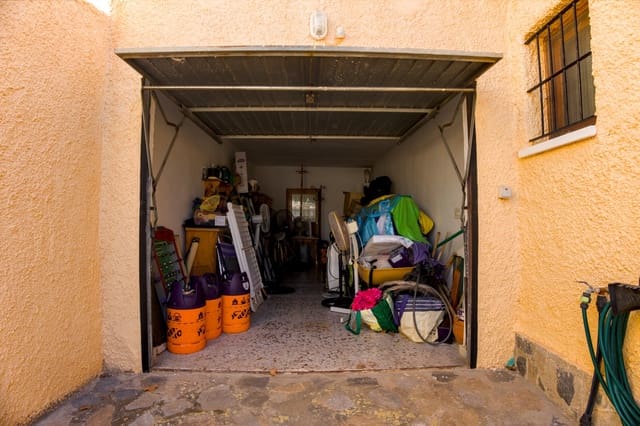 Chalet de 2 habitaciones en La Siesta, Torrevieja en venta - 255.000 € (Ref: 9312656)