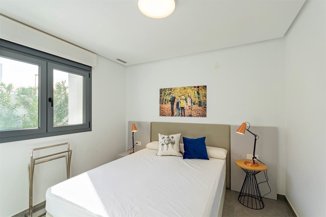 3 bedroom Villa for sale in Benijofar with garage - € 425,000 (Ref: 9312663)