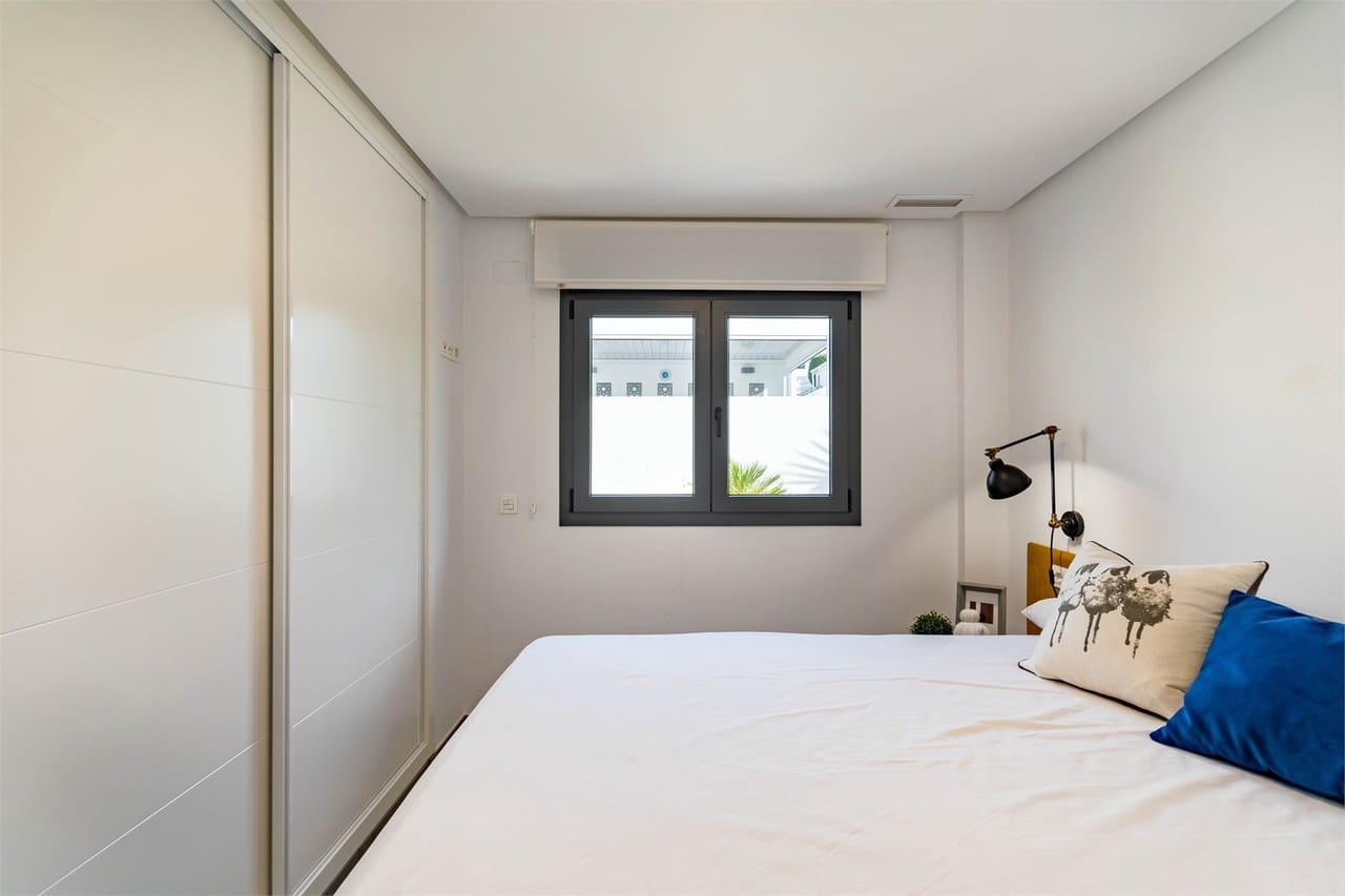 3 bedroom Villa for sale in Benijofar with garage - € 425,000 (Ref: 9312663)