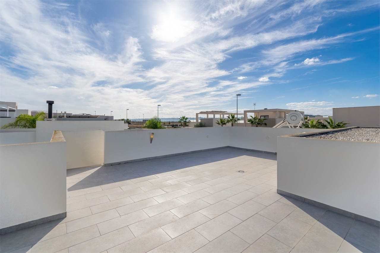 3 bedroom Villa for sale in Benijofar with garage - € 425,000 (Ref: 9312663)