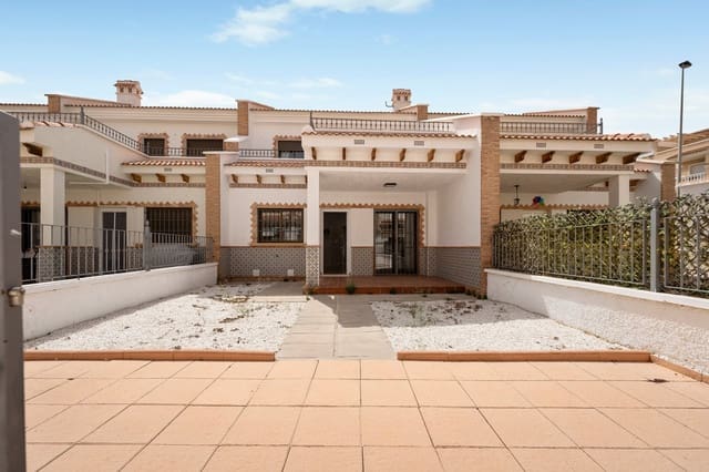Casa de 3 habitaciones en San Miguel de Salinas en venta con piscina - 229.000 € (Ref: 9312666)