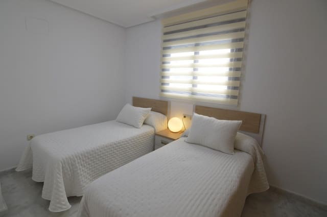 3 camera da letto Appartamento in vendita in Las Piscinas Naturales, Torrevieja - 275.000 € (Rif: 9312671)